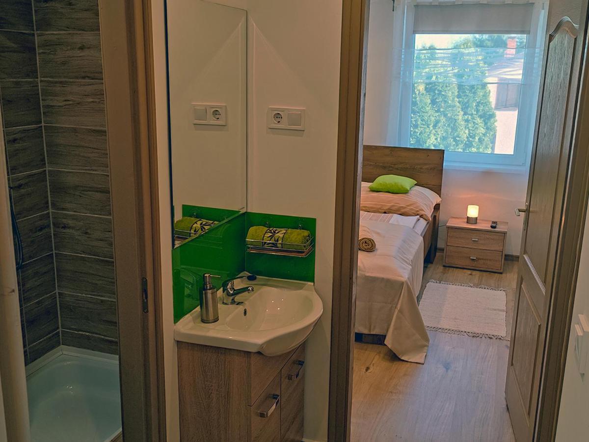 White Stone Apartman Hajdúszoboszló Extérieur photo