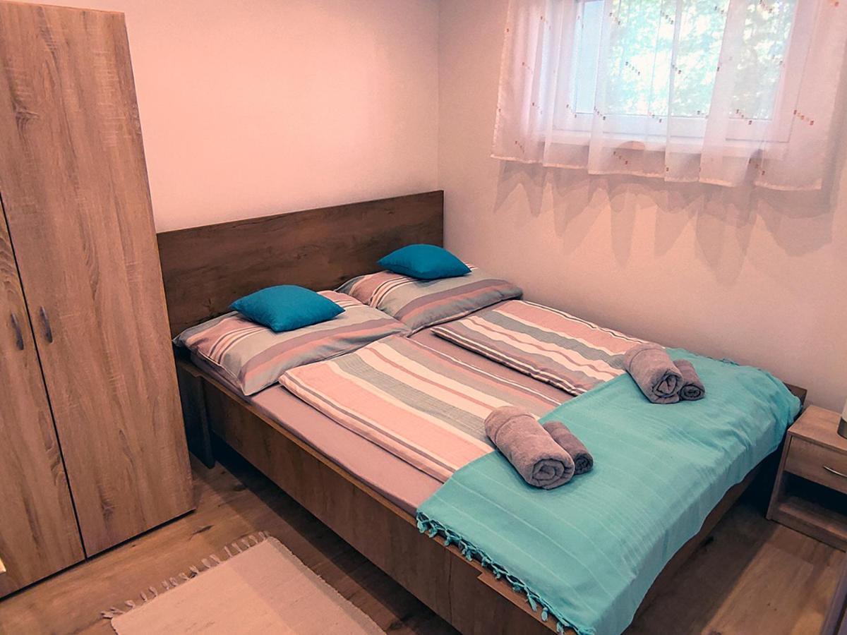 White Stone Apartman Hajdúszoboszló Extérieur photo