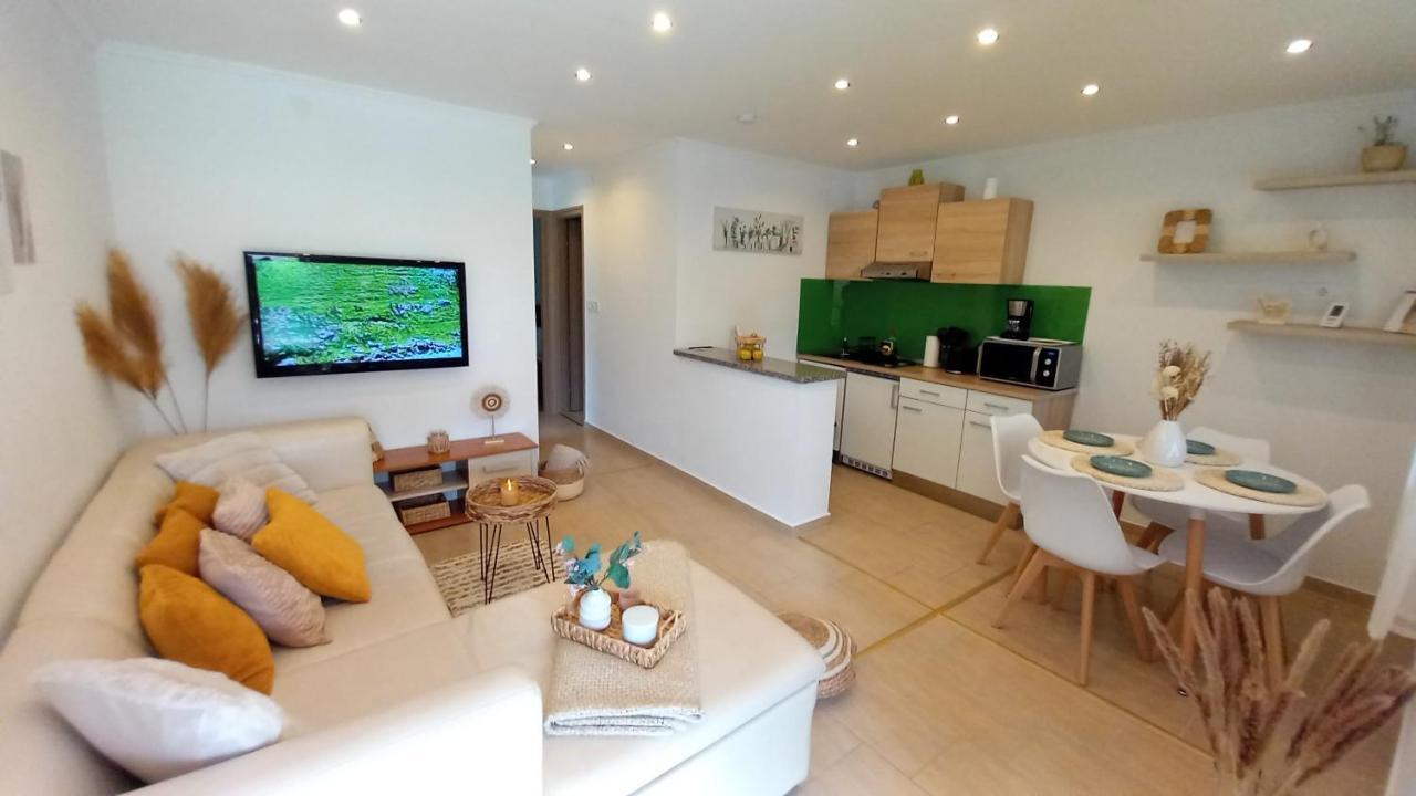 White Stone Apartman Hajdúszoboszló Extérieur photo